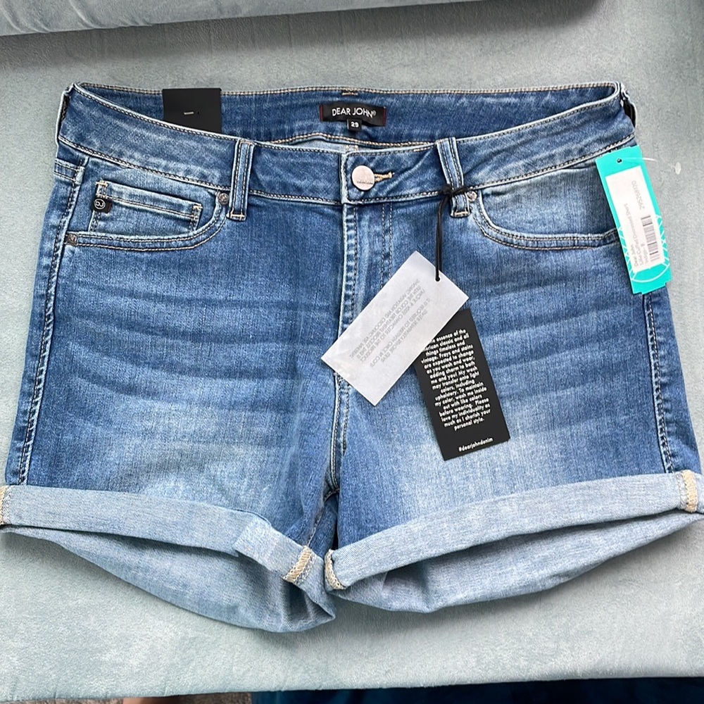 NWT - DEAR JOHN - Lillie Cuffed Distressed Short